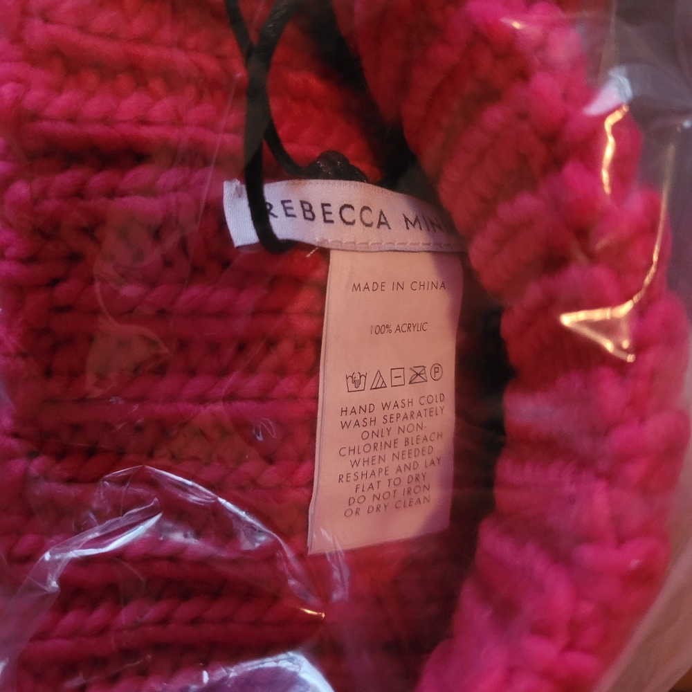 💜2/$55!! ✨️💛 Host Pick 💛✨️Rebecca Minkoff Cozy Ribbed Beanie Pink - Picture 5 of 9